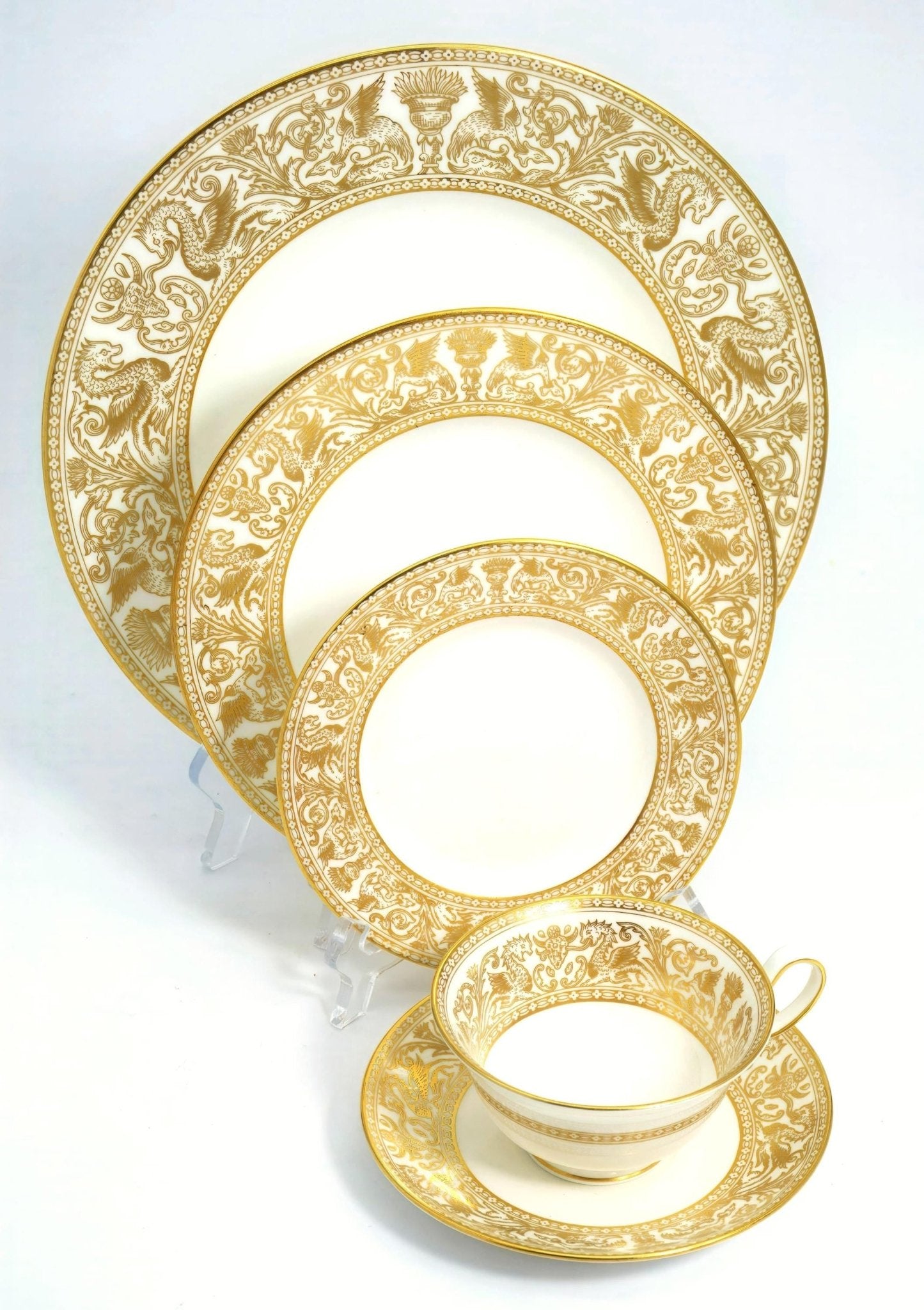 Wedgwood Wedgwood Florentine Gold Fine Bone China Set For 8 Dinnerware 22kt Gold Dragons On White Heirloom Anniversary Quiet Luxury Bone Vintage - China Set ClassyTea