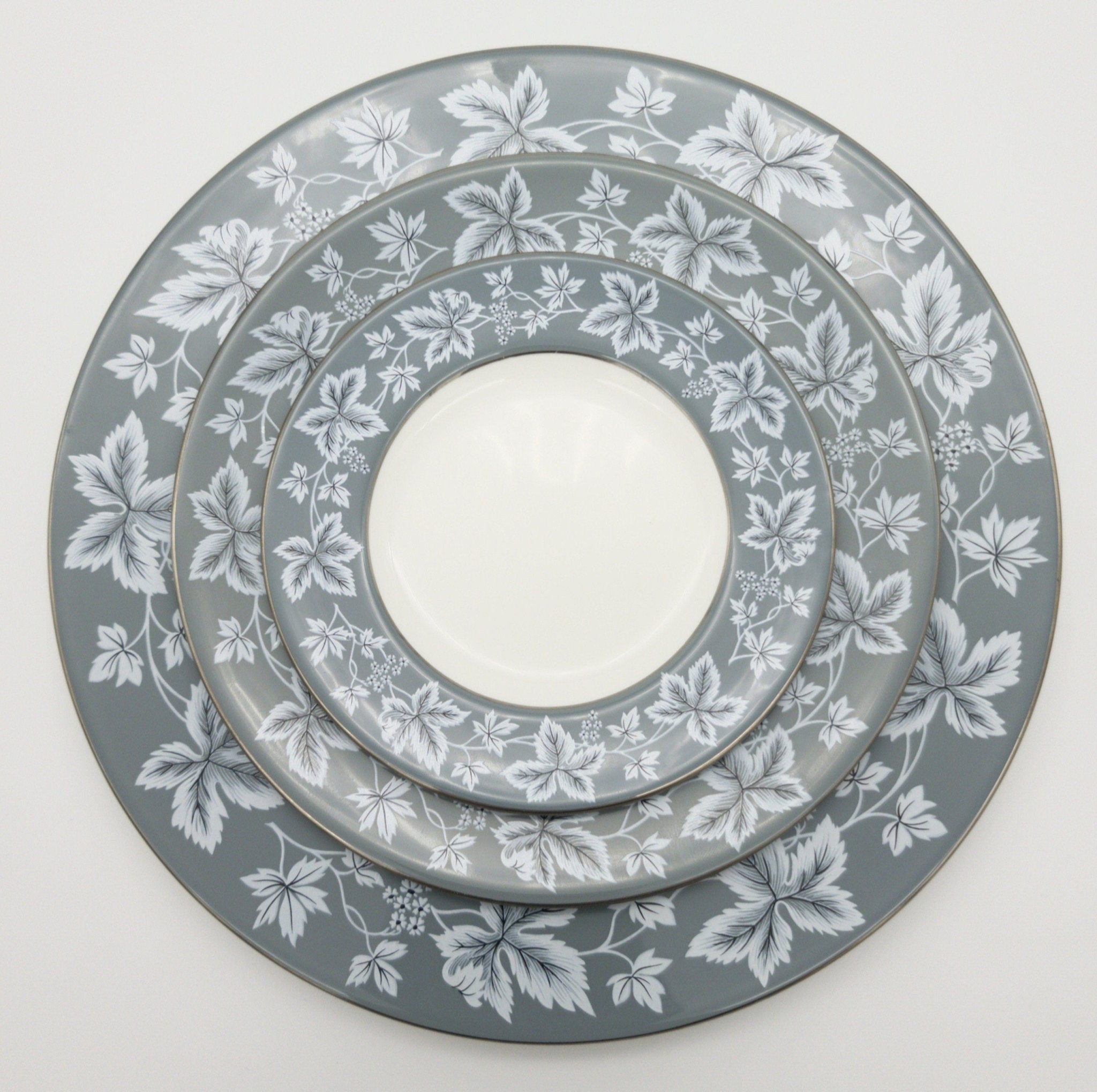 Wedgwood Wedgwood Moselle Gray China Set for 4 | White Leaves, Platinum Trim with Gray Rim Dinnerware Set | Stunning Estate Dinnerware Sage Green - China Set ClassyTea