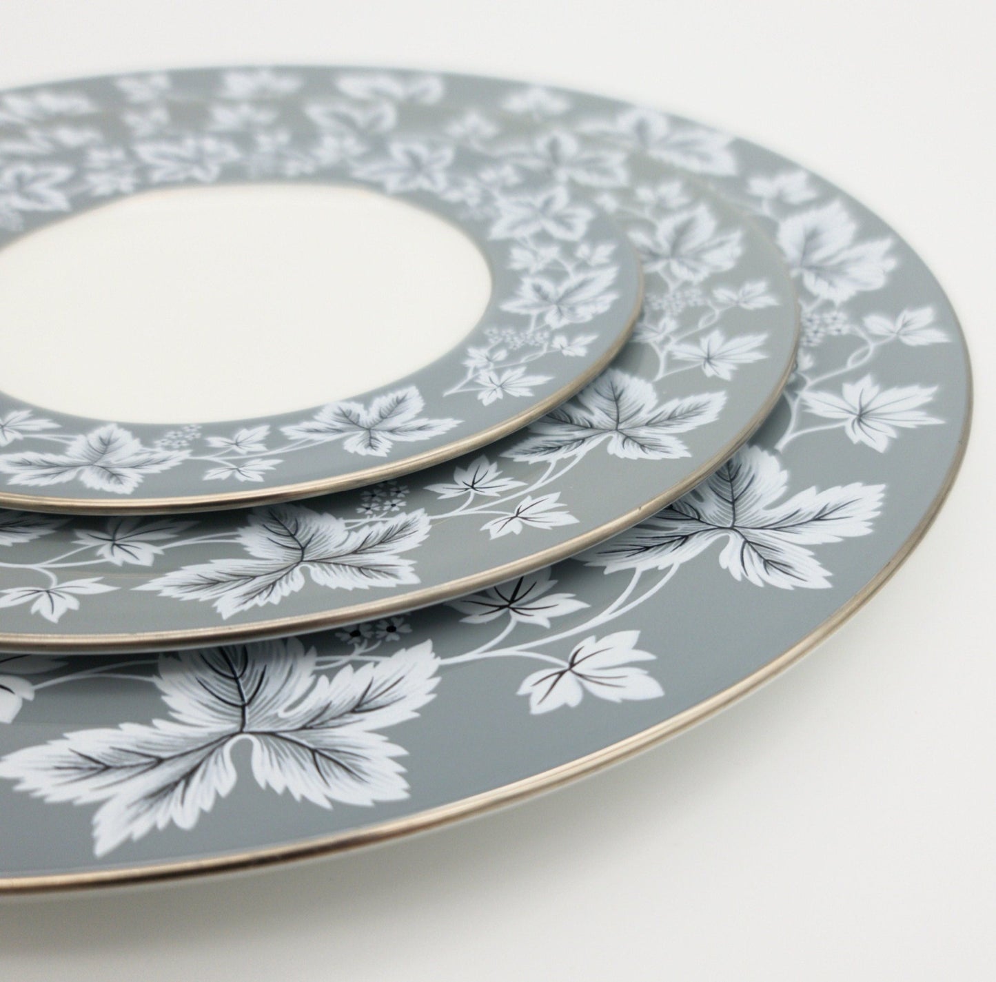 Wedgwood Wedgwood Moselle Gray China Set for 4 | White Leaves, Platinum Trim with Gray Rim Dinnerware Set | Stunning Estate Dinnerware Sage Green - China Set ClassyTea