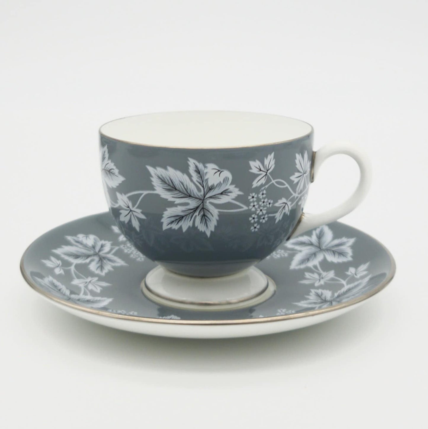 Wedgwood Wedgwood Moselle Gray China Set for 4 | White Leaves, Platinum Trim with Gray Rim Dinnerware Set | Stunning Estate Dinnerware Sage Green - China Set ClassyTea
