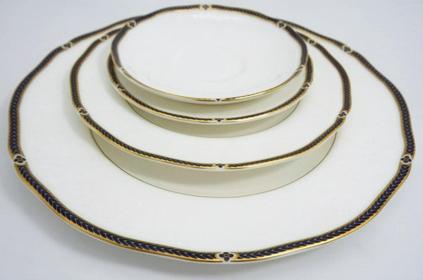 Wedgwood Wedgwood Royal Lapis Fine China Set For 8 | Bone China - China Set ClassyTea