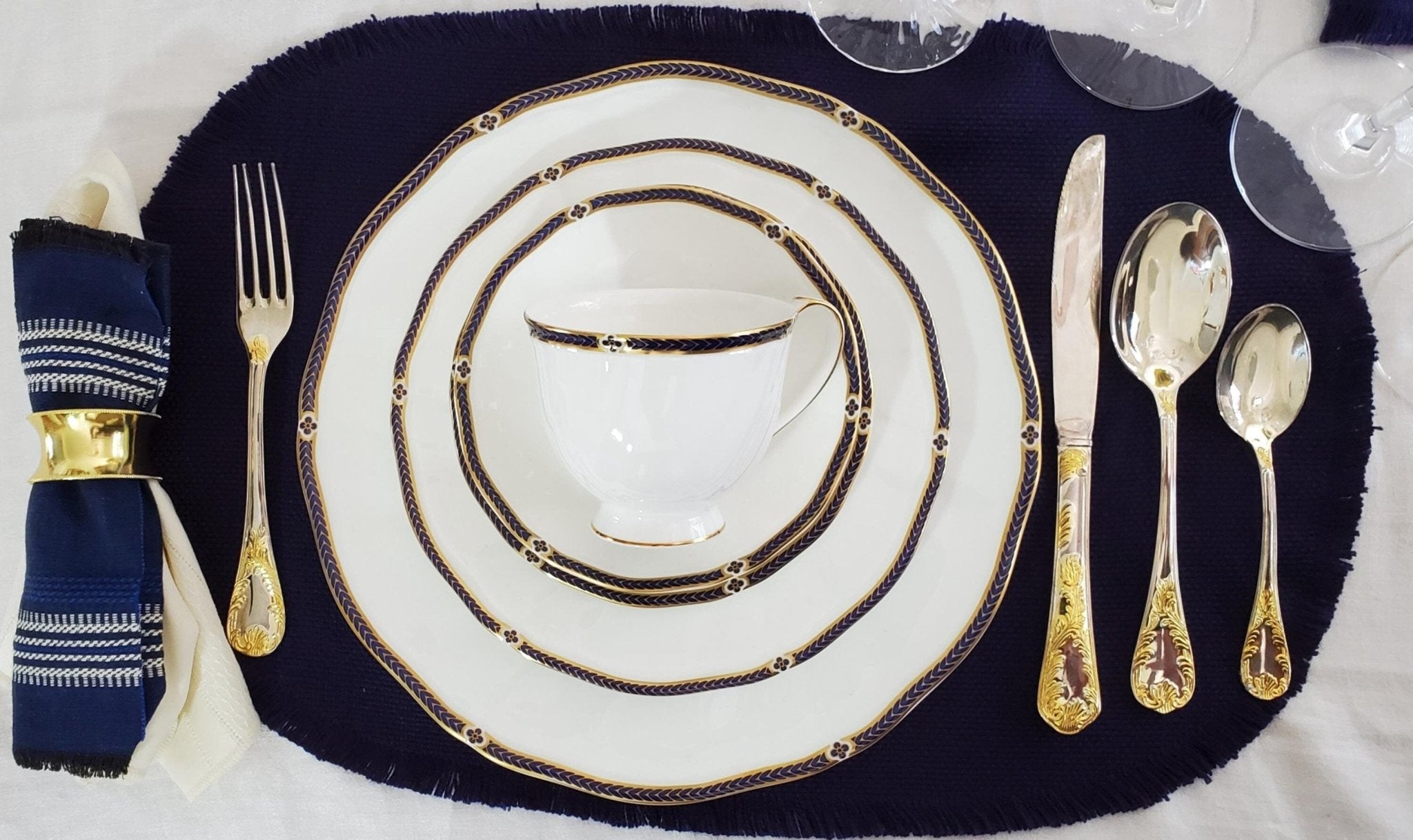 Wedgwood Wedgwood Royal Lapis Fine China Set For 8 | Bone China - China Set ClassyTea