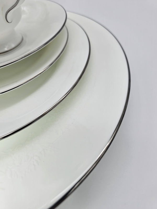 Wedgwood Wedgwood Silver Ermine 40 - Piece China Set, Service for 8, R4452 Contour Shape, Vintage Elegance, Discontinued, Thanksgiving China Set - China Set ClassyTea