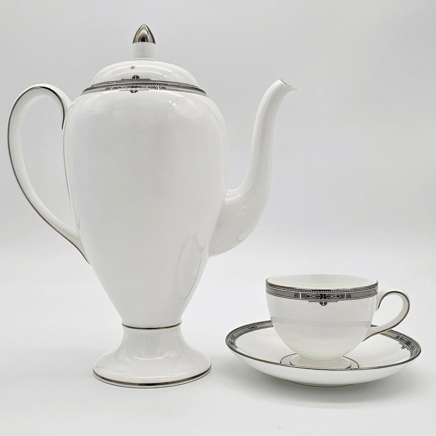 Wedgwood Amherst (8.5") Coffee Pot with Platinum Trim | Vintage Fine Bone China