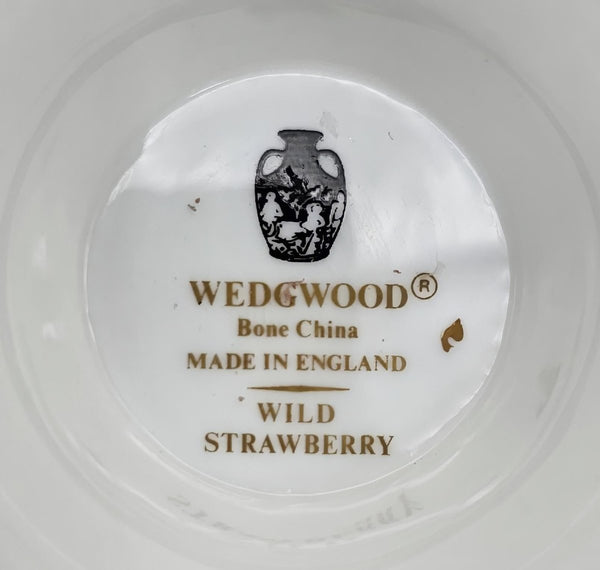 Wedgwood Wedgwood Wild Strawberry Coffee Pot with Lid, 5 Cups Fine Bone China, Fine Bone China, Discontinued Red Strawberry, Pink Blossoms, Gold Band - Coffee Pot ClassyTea