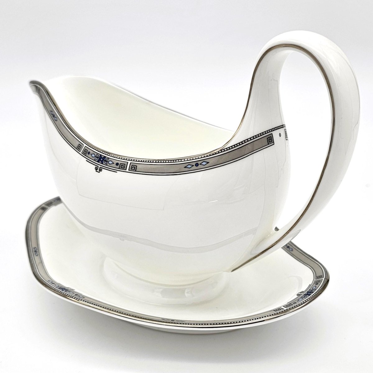 Wedgwood Wedgwood Amherst Gravy Boat (1984 - 2012) | Bone China - Gravy Boat ClassyTea