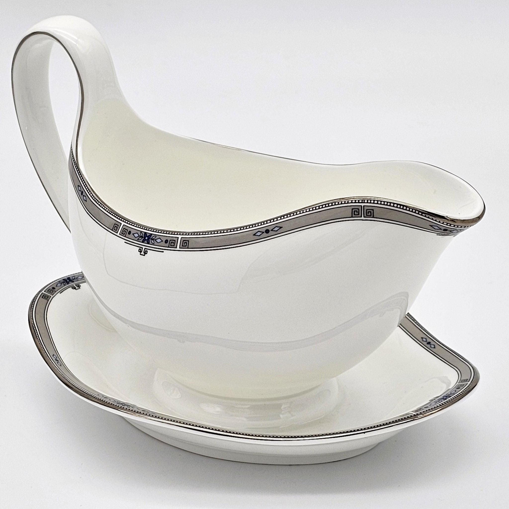 Wedgwood Wedgwood Amherst Gravy Boat (1984 - 2012) | Bone China - Gravy Boat ClassyTea