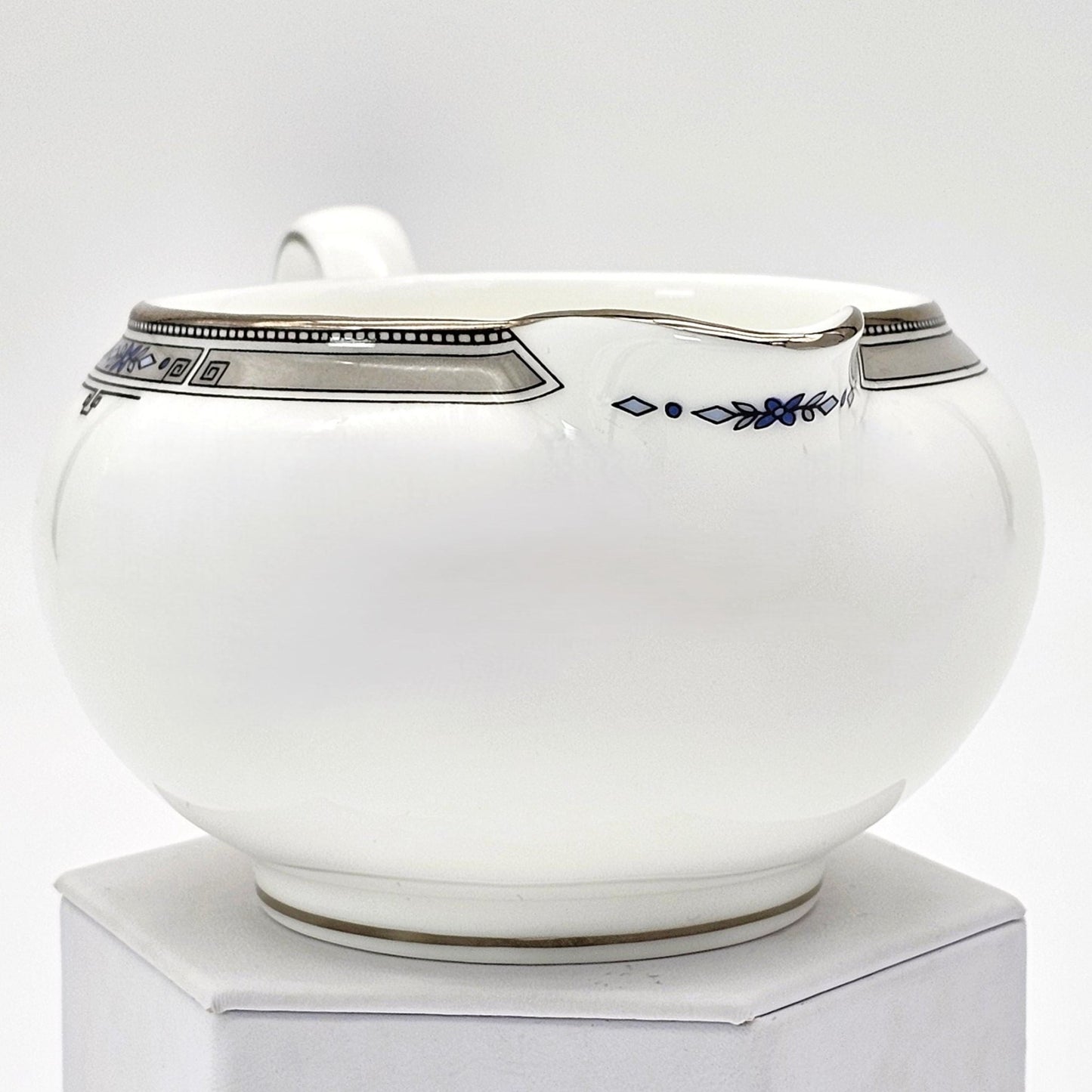 Wedgwood Wedgwood Amherst Porcelain Sugar Bowl & Creamer Set (1984 - 2012) | Bone China - Porcelain Sugar Bowl & Creamer Set ClassyTea