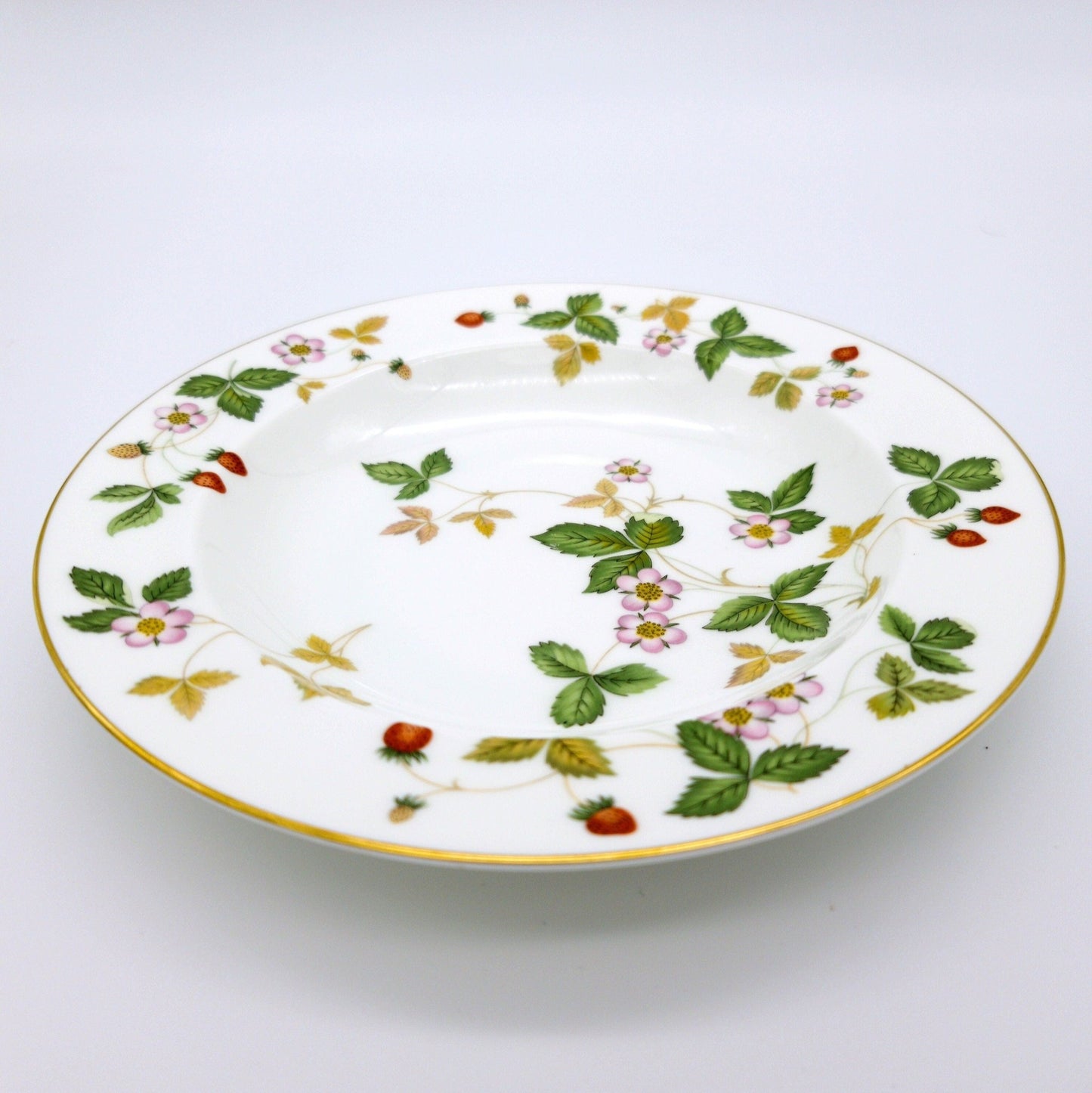 Wedgwood Wedgwood Wild Strawberry Set of 4 Large Rim Soup Bowls 22kt Gold Rimmed and Bone China, Red Strawberry Pink Blossoms Green Vines Vintage - Soup Bowl ClassyTea