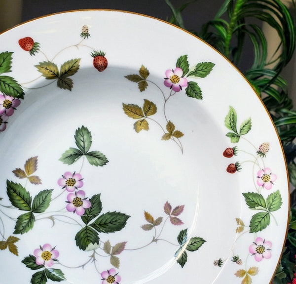 Wedgwood Wedgwood Wild Strawberry Set of 4 Large Rim Soup Bowls 22kt Gold Rimmed and Bone China, Red Strawberry Pink Blossoms Green Vines Vintage - Soup Bowl ClassyTea